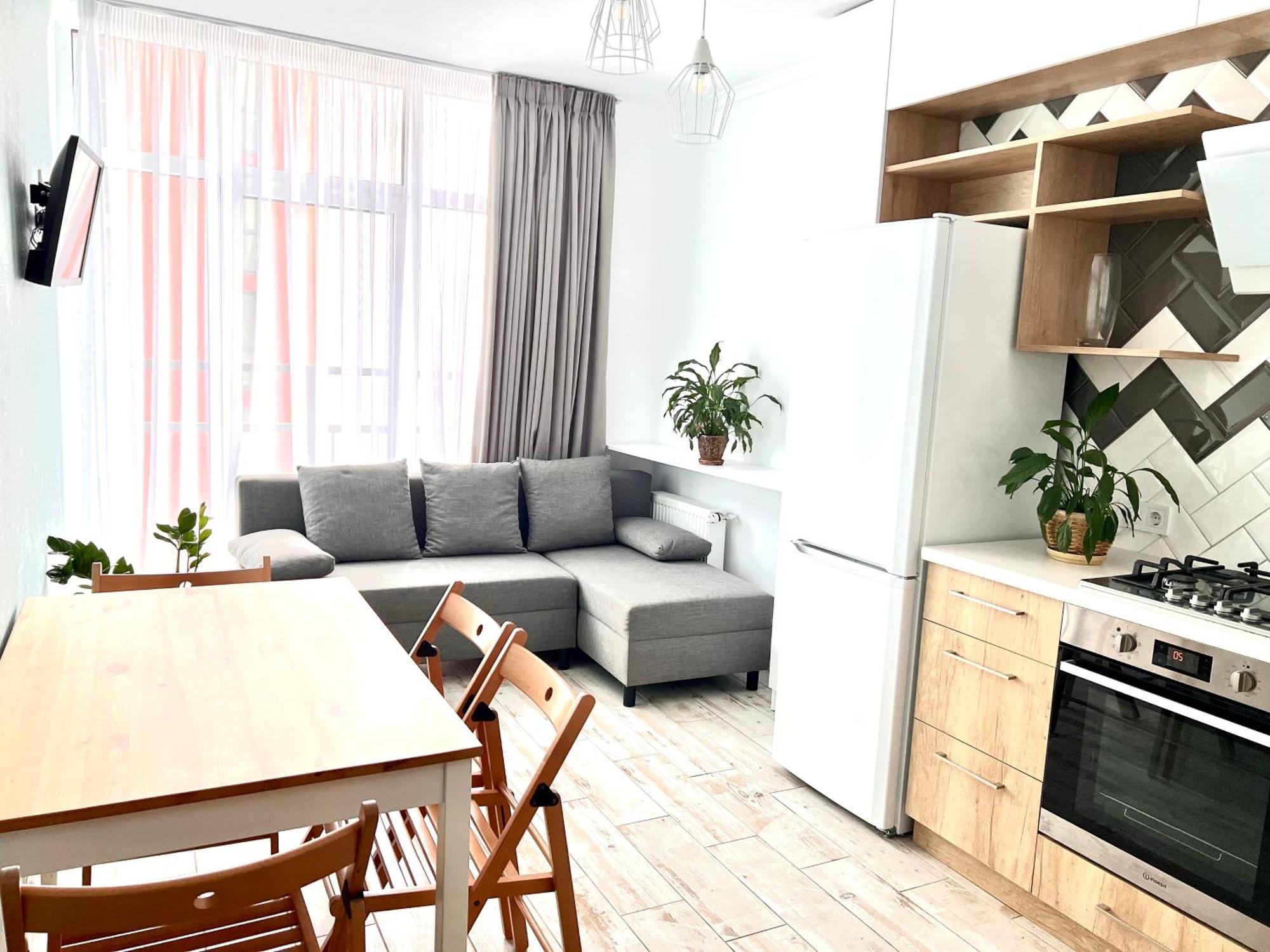 Osapart Beautiful Apartment In A Complex Semycvit Lviv Exterior foto